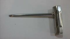 Husqvarna 553 Rs/ 553 Rbx /253 Rbx Motorlu Tırpan Buji+Buji Anahtarı