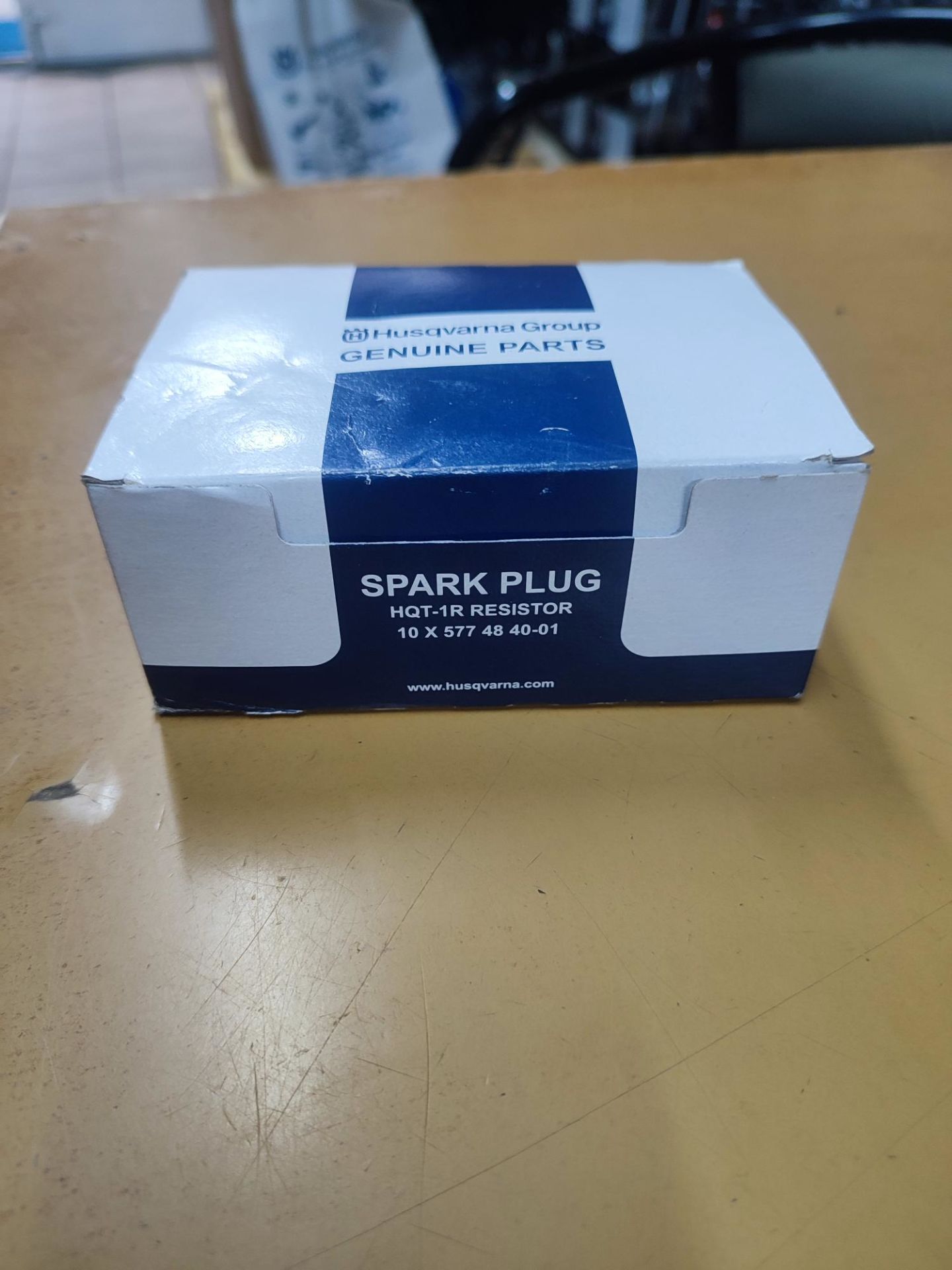 Husqvarna İki Zamanlı Motorlu Testere-Tırpan-Su Moturu Bujisi 2 Adet